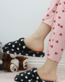 Puanlı Peluş Terlik Siyah - 12363.264.