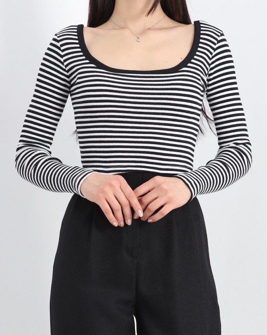 Kare Yaka Çizgili Crop Body Siyah - 19336.1567.