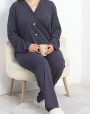 Puantiyeli Viskon Battal Pijama Takımı Lacibeyaz - 40406.1950.